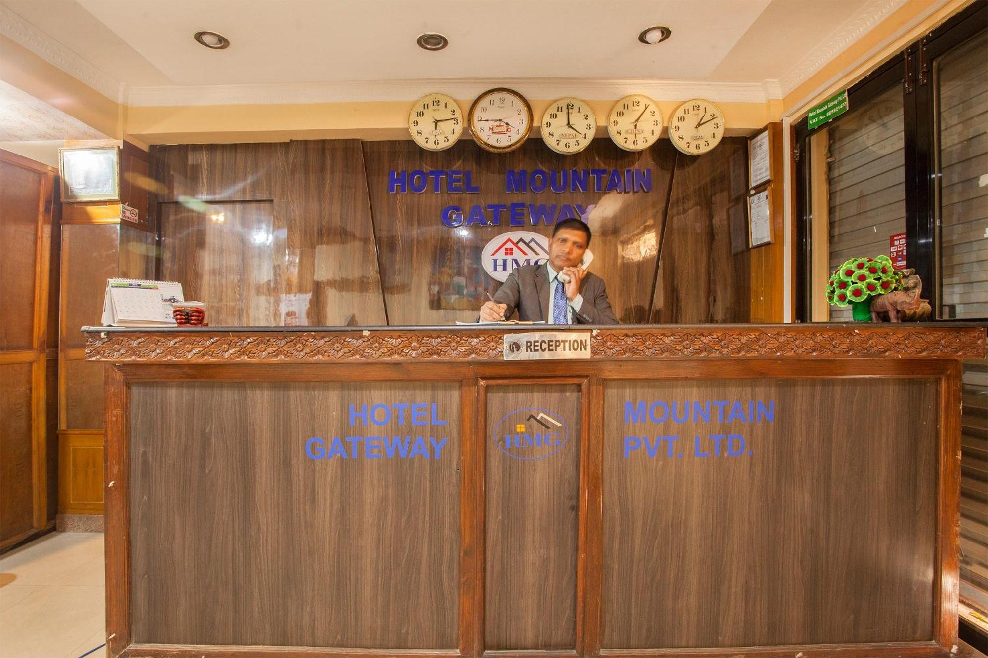 Hotel Mountain Gateway Катманду Экстерьер фото